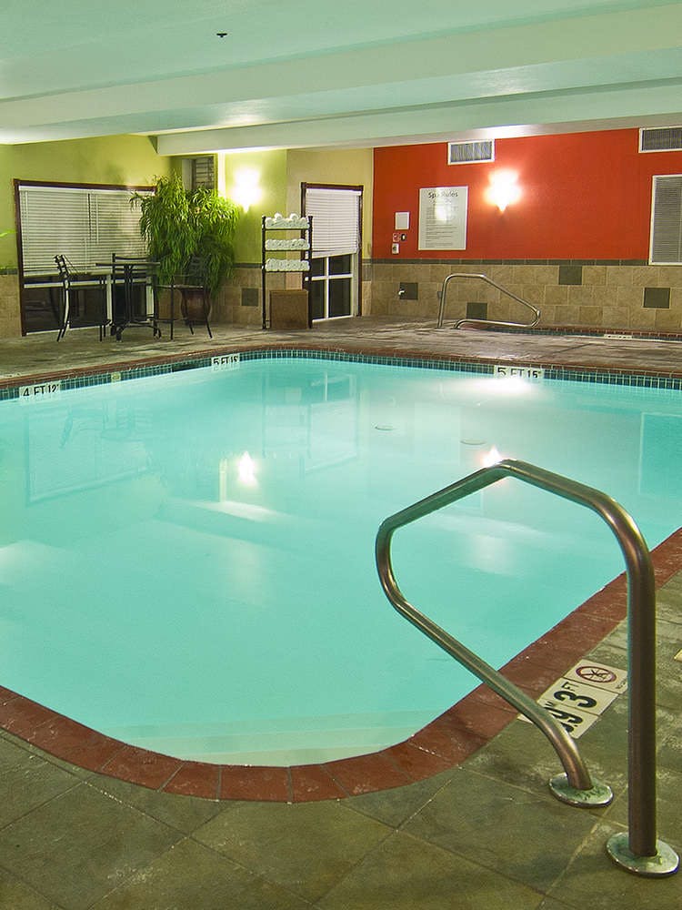 Hotel Holiday Inn Hotel & Suites Slidell photo 1