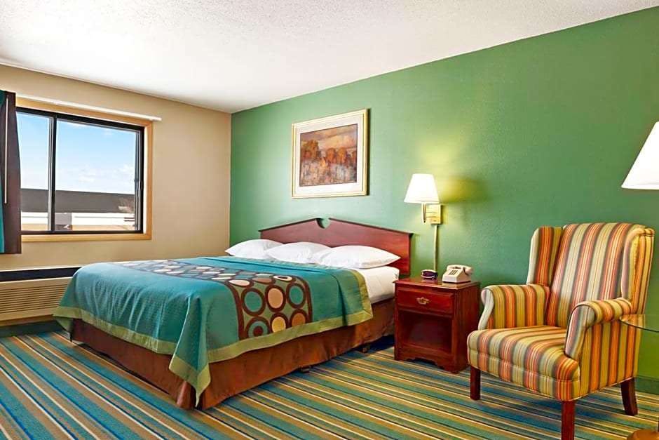 Hotel Coratel Inn & Suites by Jasper Hastings photo 3