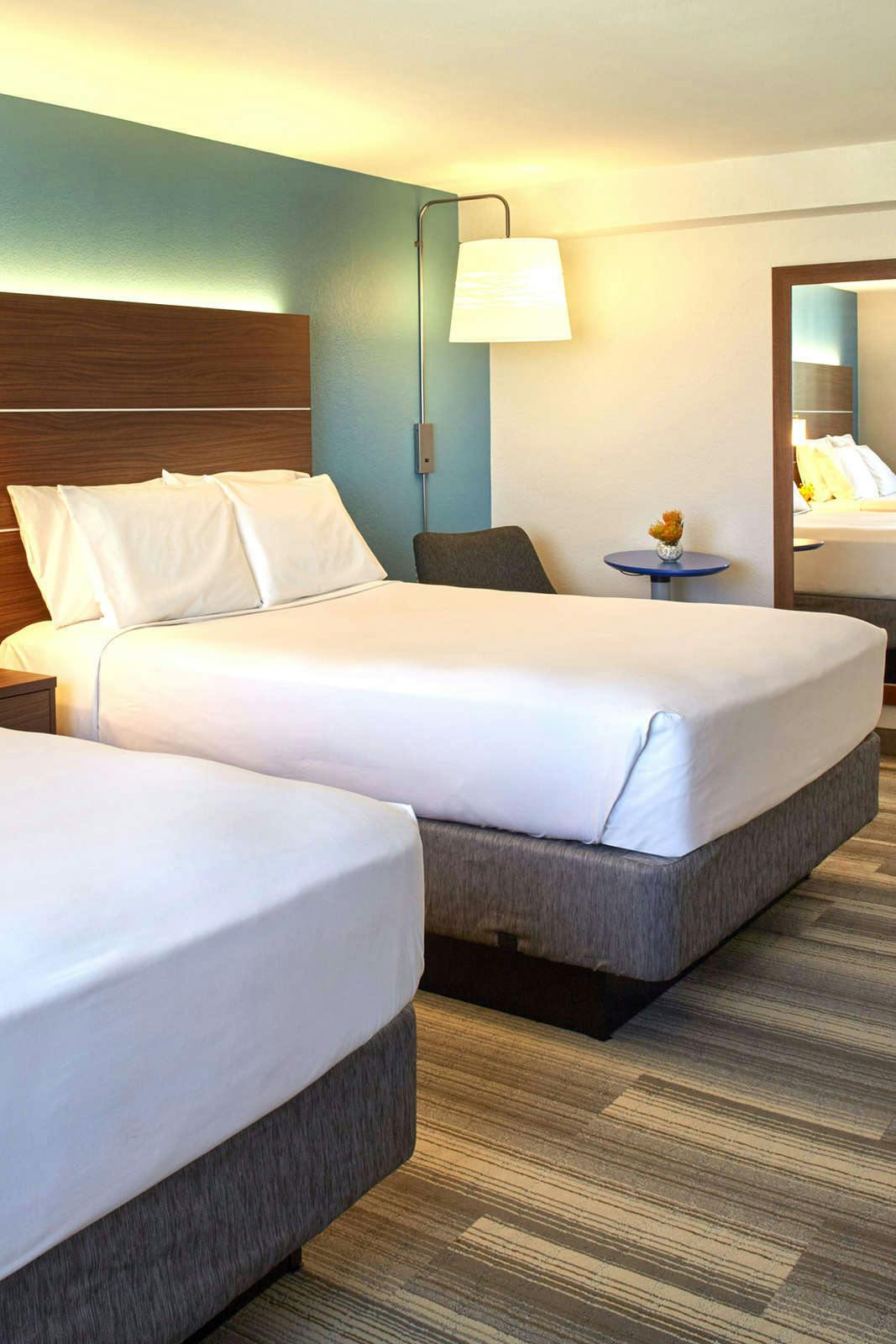 Hotel Holiday Inn Express Waikiki photo 3