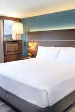 Hotel Holiday Inn Express Waikiki photo 1