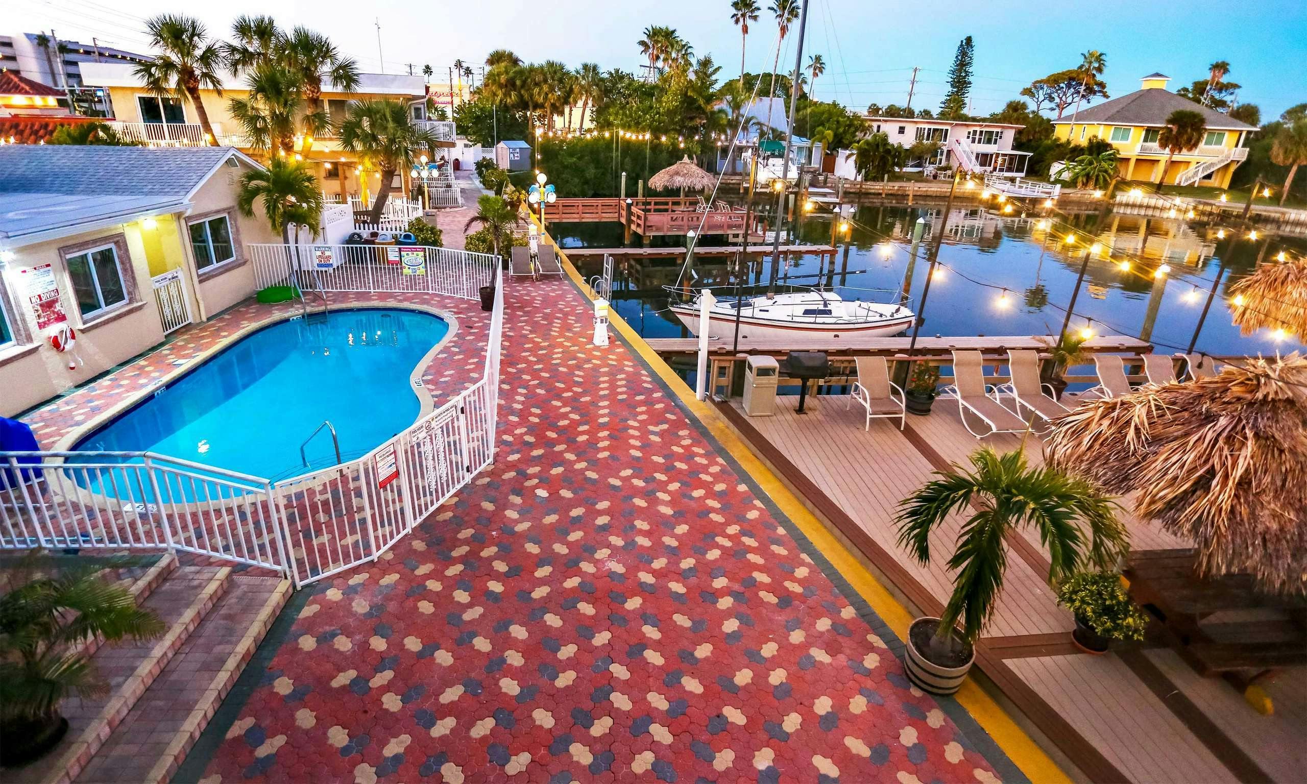 Bay Palms Waterfront Resort - Hotel and Marina