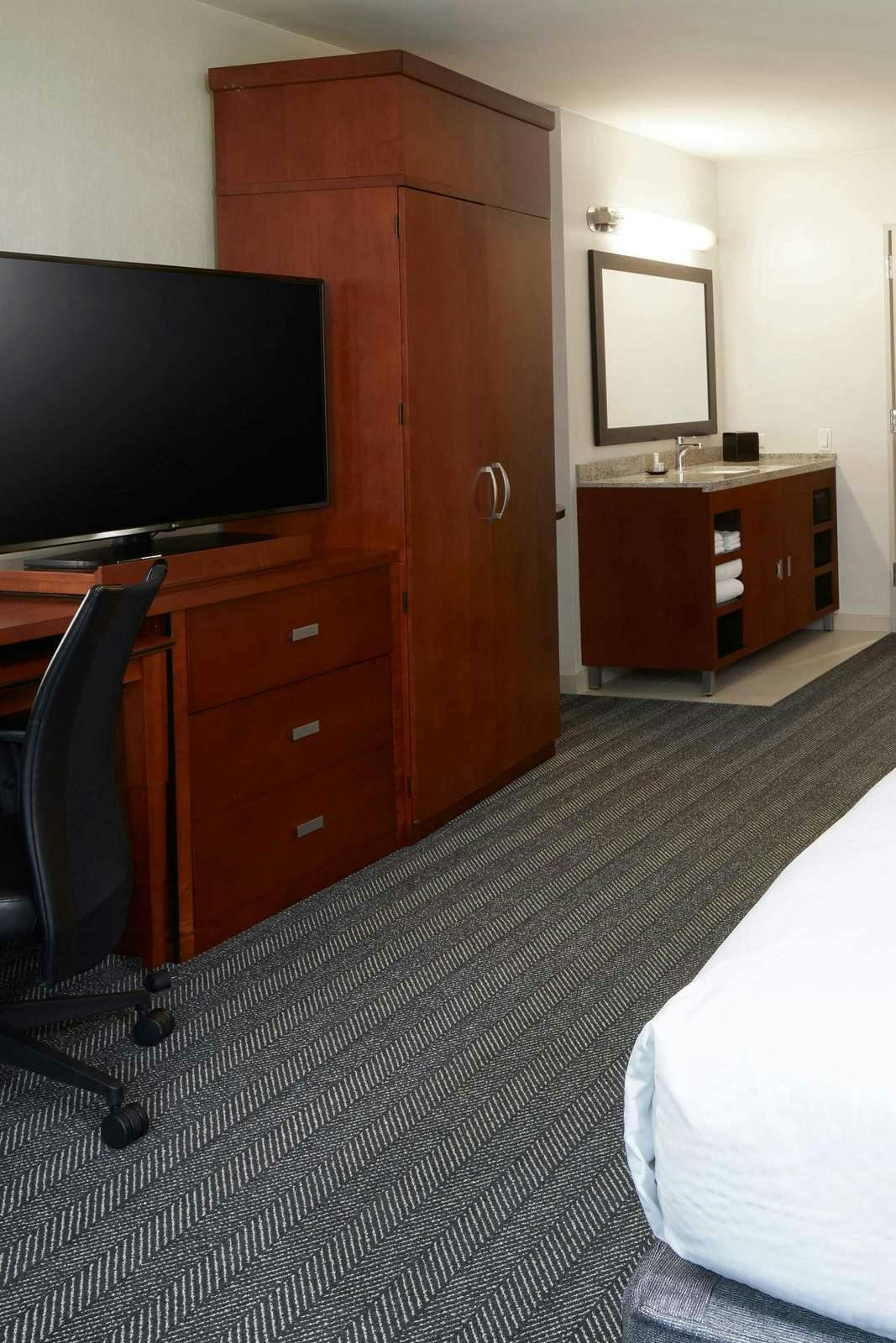 Hotel Courtyard by Marriott Los Angeles LAX/Century Boulevard photo 4