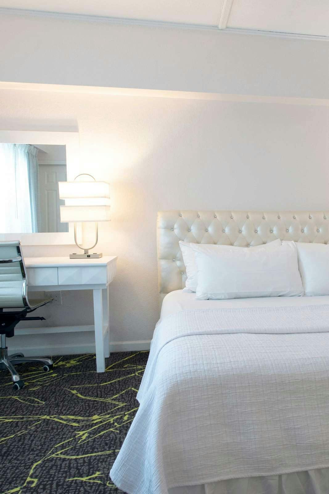 Hotel The Roslyn, Tapestry Collection by Hilton photo 4