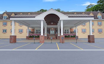 The Roslyn, Tapestry Collection by Hilton