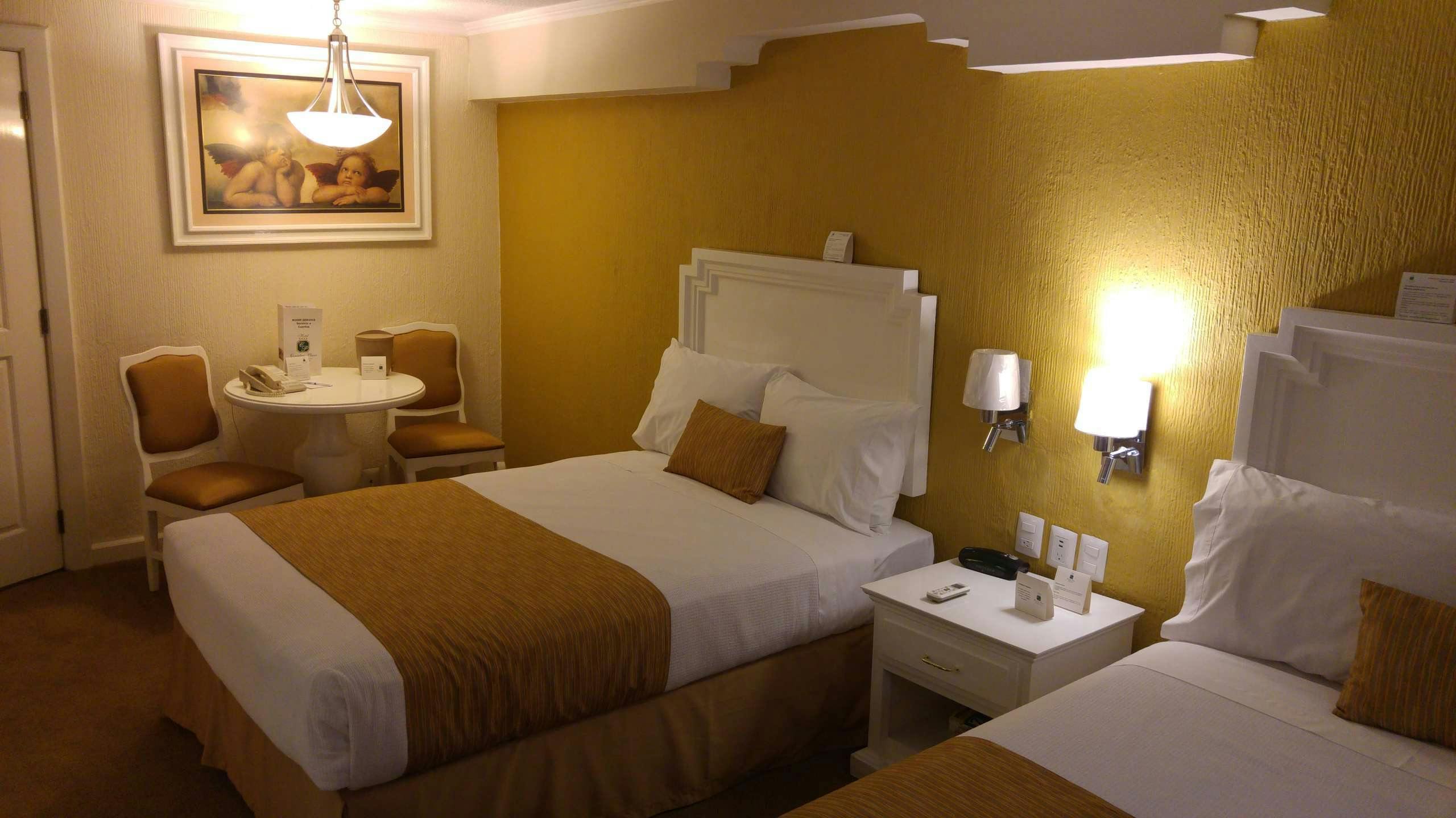 Hotel Country Plaza photo 2