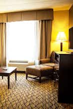 Hotel Holiday Inn Express Hotel & Suites Milford photo 3