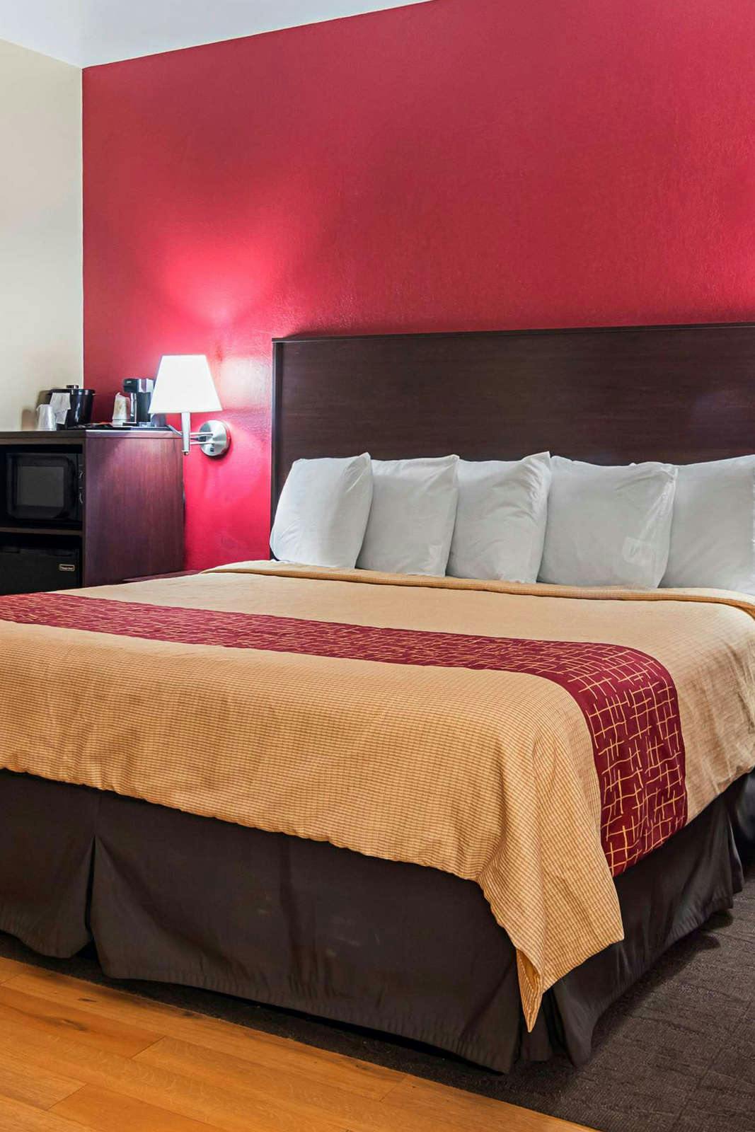 Hotel Red Roof Inn & Suites Lake Orion/ Auburn Hills photo 3