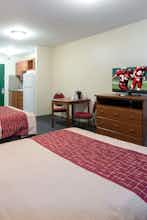 Hotel Red Roof Inn & Suites Dickinson photo 5