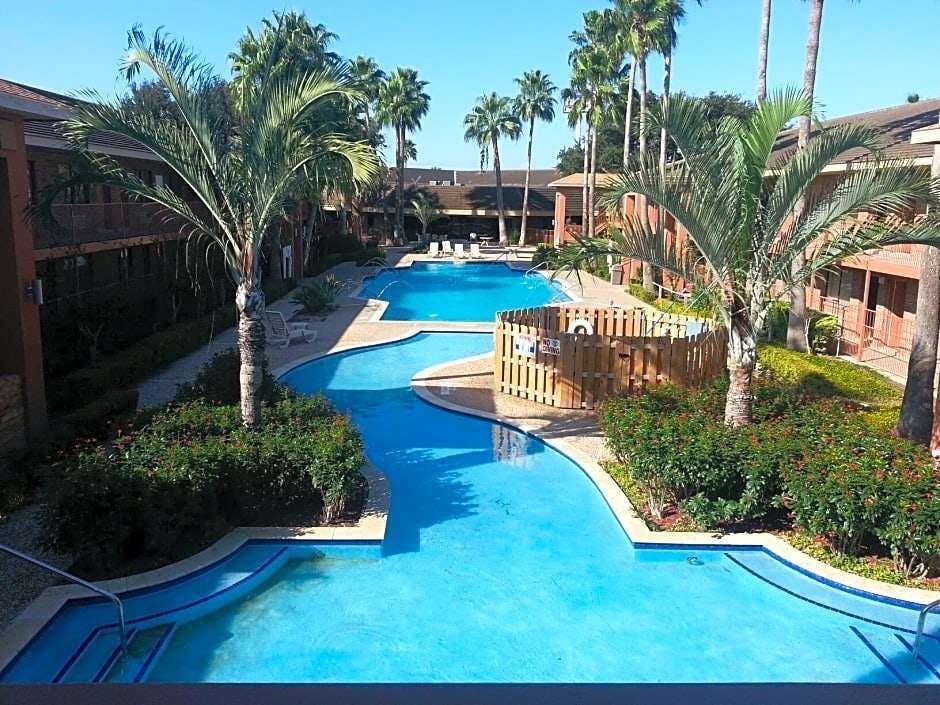Palm Aire Hotel and Suites