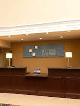 Hotel Holiday Inn Express Hotel & Suites Bloomington City Center photo 5