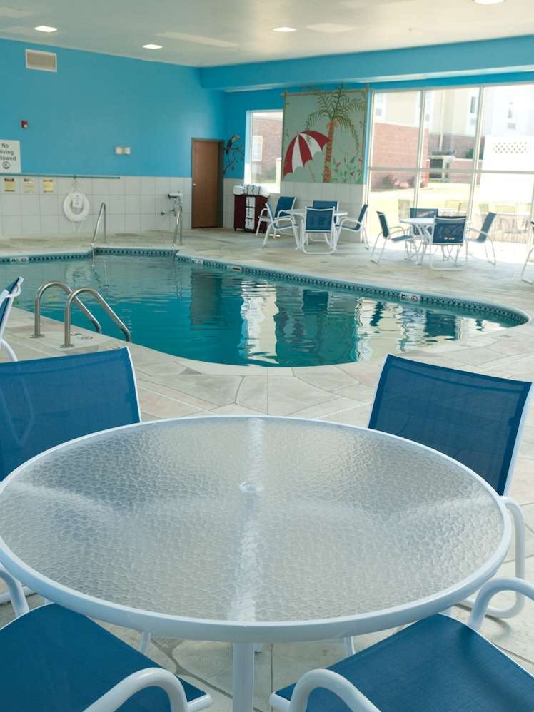 Hotel Holiday Inn Express Hotel & Suites Bloomington City Center photo 1