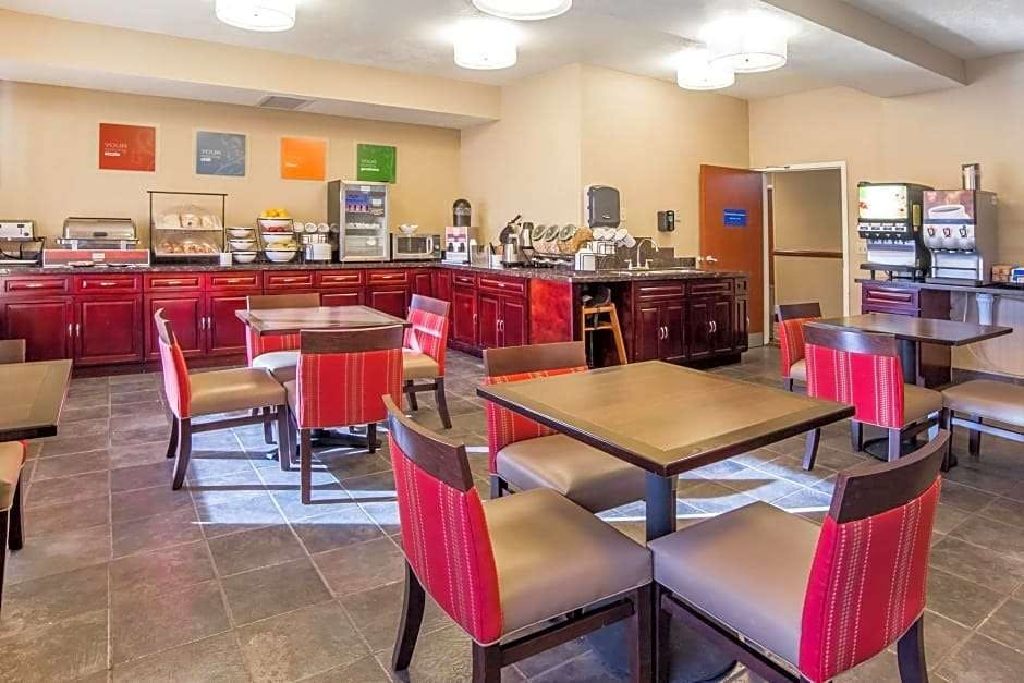 Hotel Comfort Inn & Suites Woods Cross - Salt Lake City North photo 4