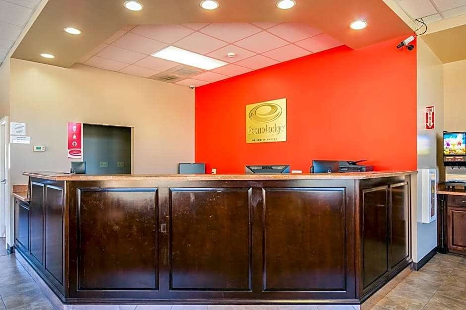 Hotel Econo Lodge Garden City - Savannah photo 1