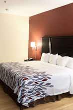 Hotel Red Roof Inn Fort Worth – Saginaw photo 1
