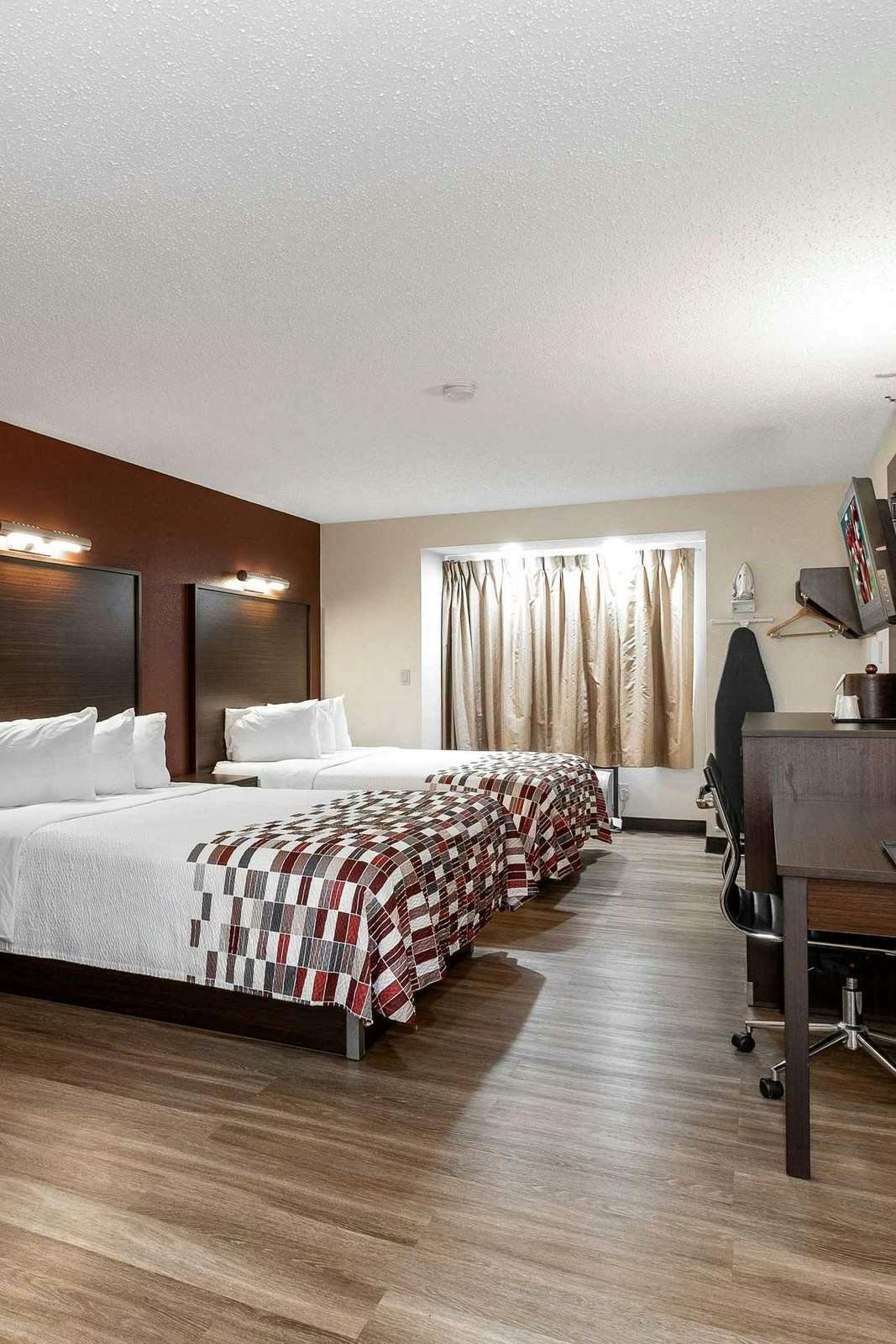 Hotel Red Roof Inn Springfield, MO photo 5