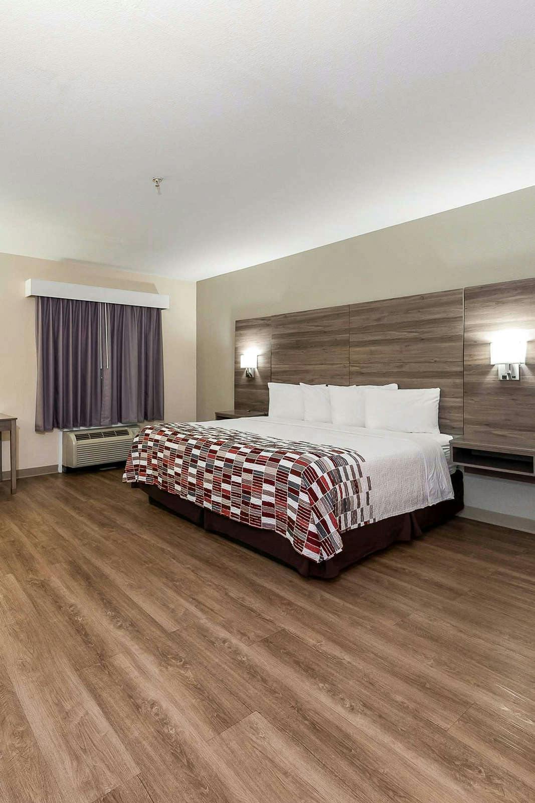 Hotel Red Roof Inn Panama City photo 1