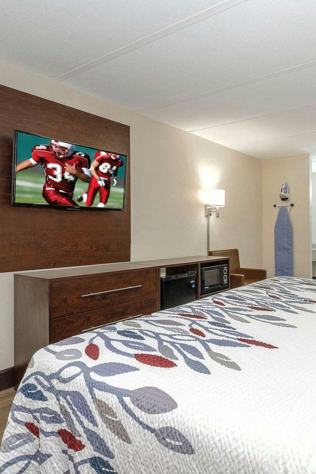 Hotel Red Roof Inn Fredericksburg North photo 5