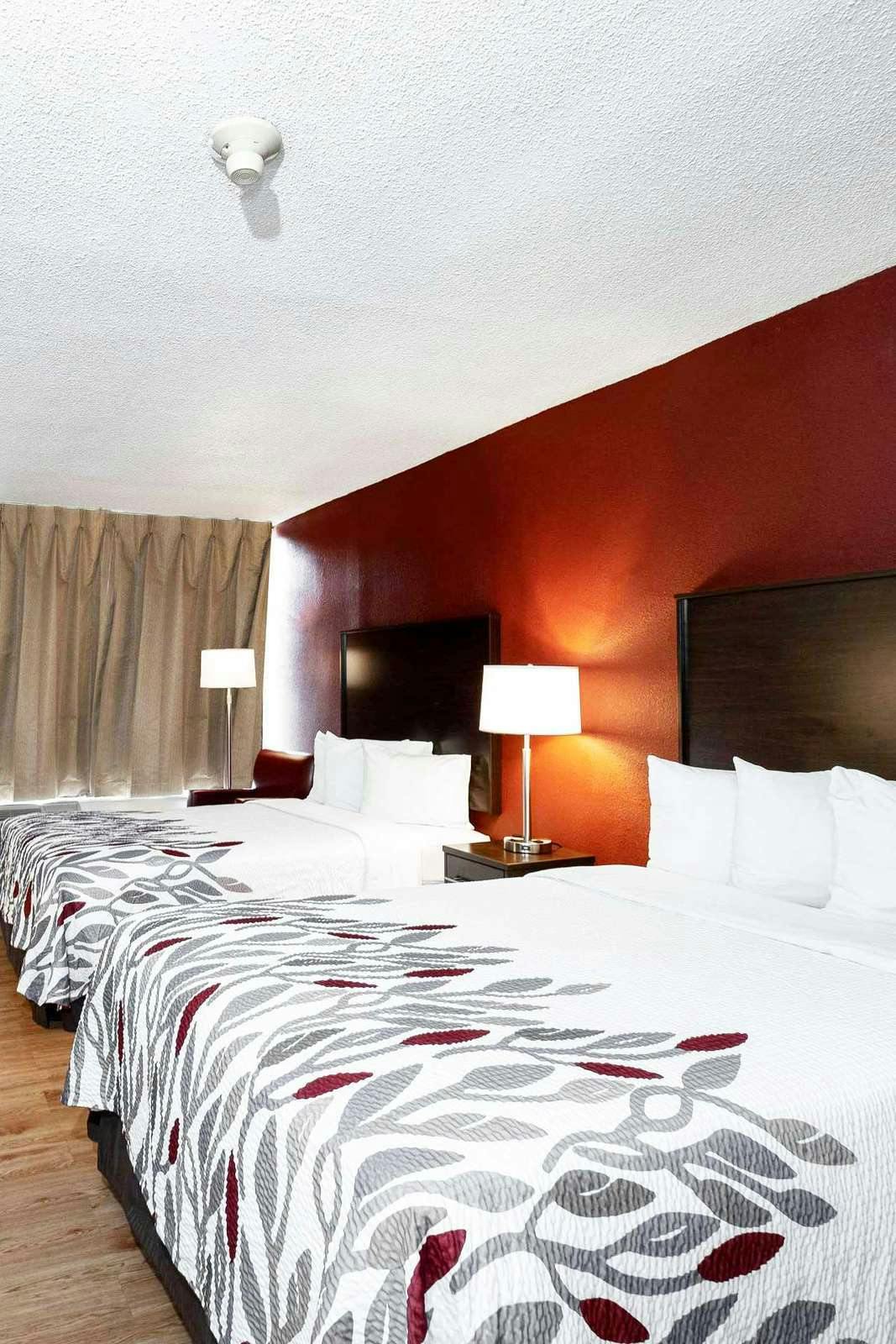 Hotel Red Roof Inn Marion, VA photo 4