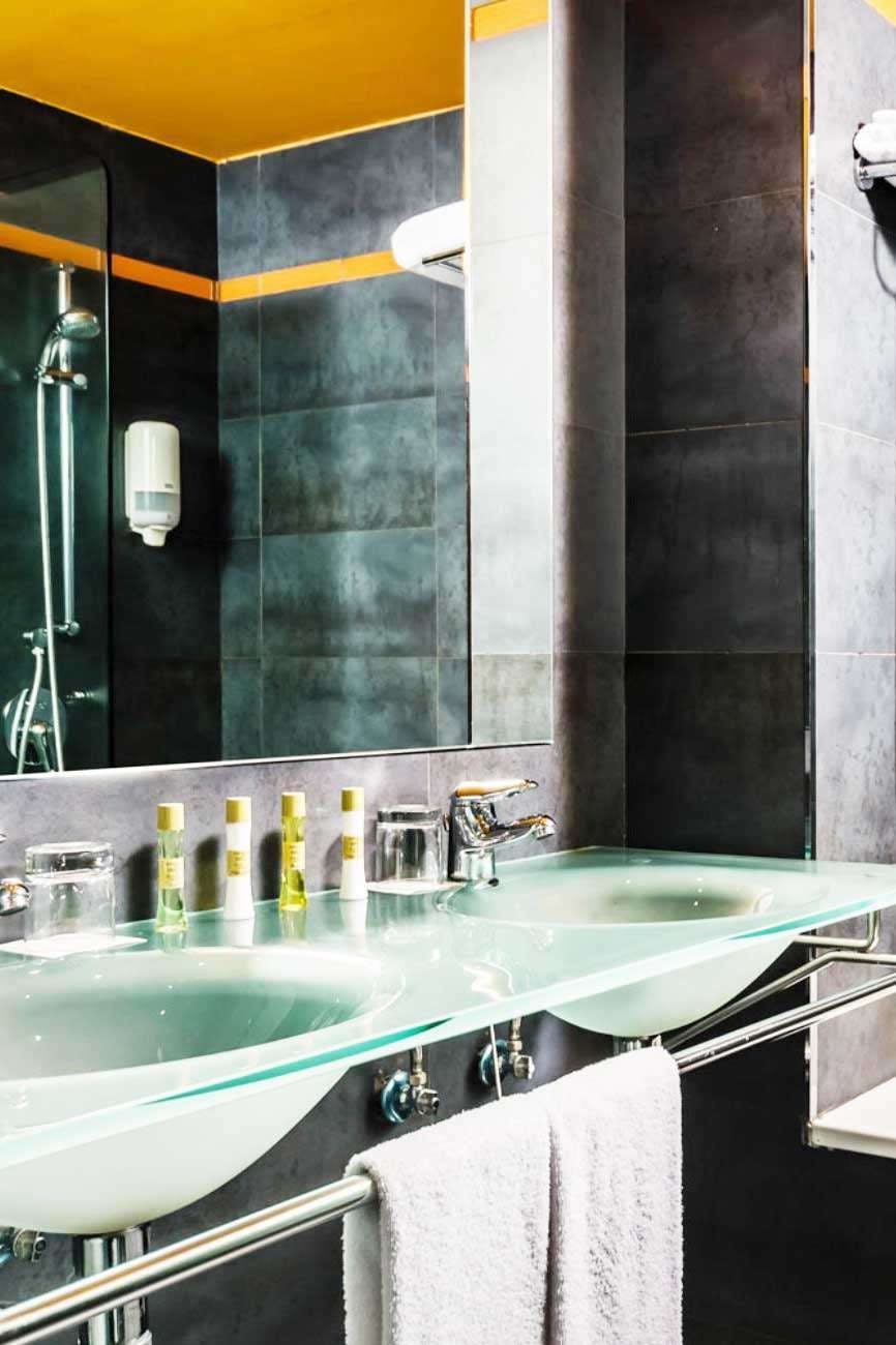 Hotel Eurostars Reina Felicia photo 4