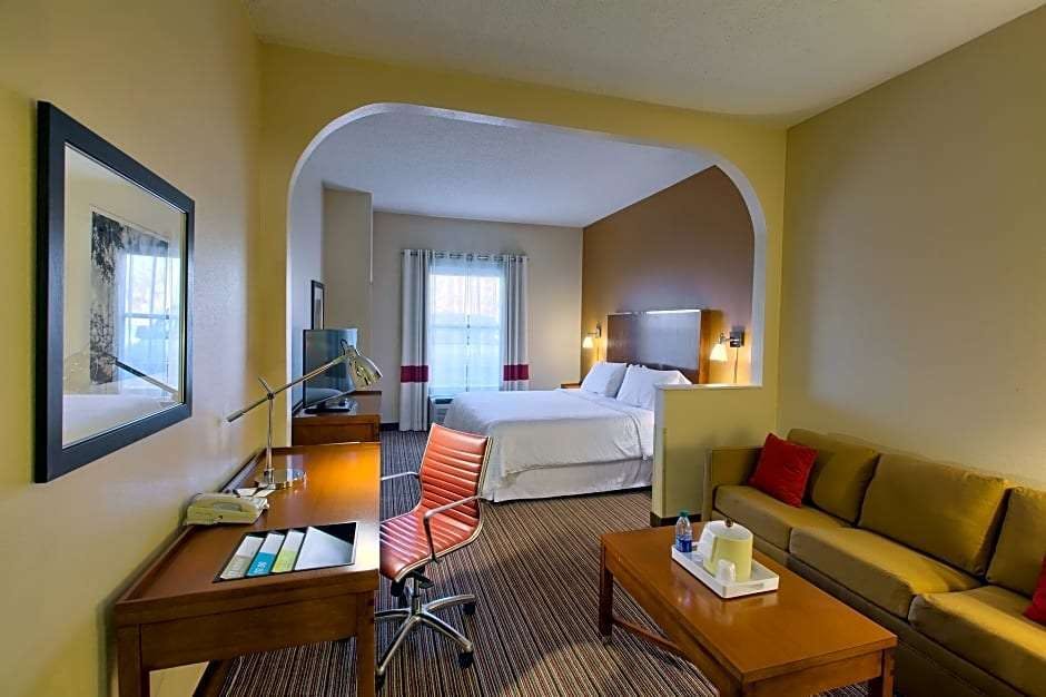 Hotel Four Points by Sheraton Charlotte - Pineville photo 1