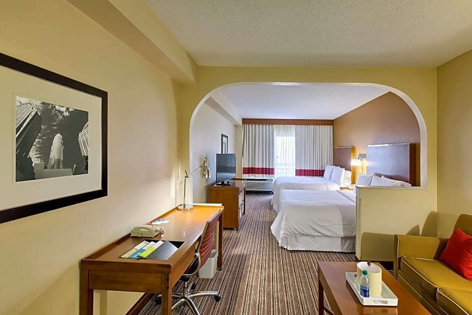 Hotel Four Points by Sheraton Charlotte - Pineville photo 4