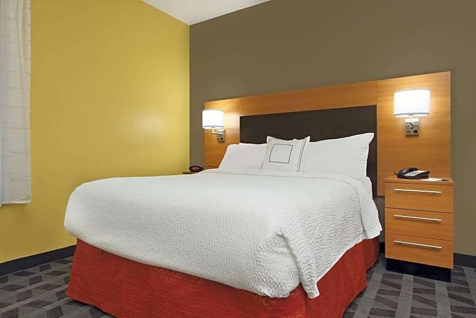 Hotel TownePlace Suites by Marriott Redwood City Redwood Shores photo 1