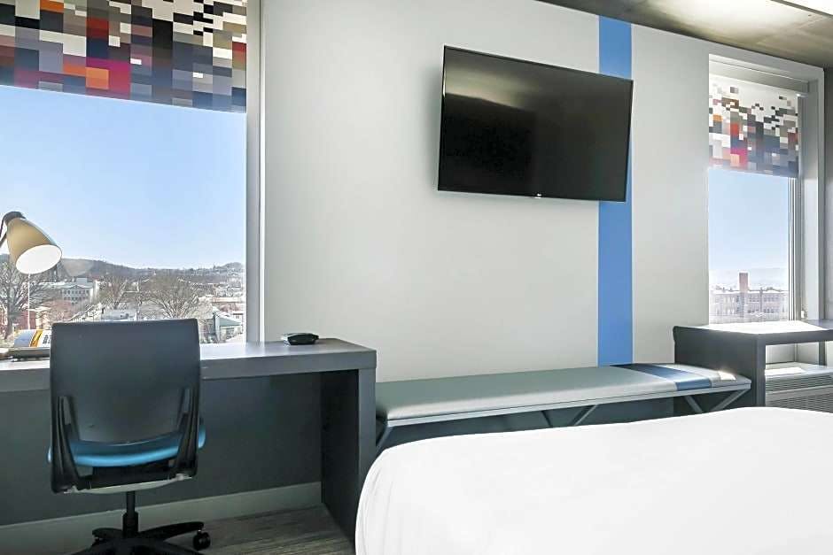 Hotel ALOFT NEWPORT ON THE LEVEE photo 2