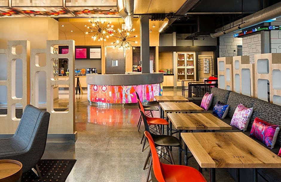 Hotel ALOFT LOUISVILLE EAST photo 2