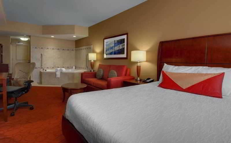 Hotel Hilton Garden Inn Milwaukee Airport photo 1