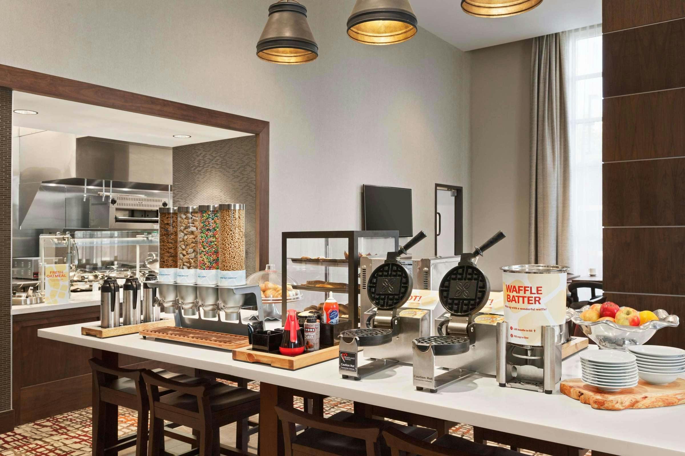 Hotel HILTON GARDEN INN CHARLOTTE SOUTHPARK photo 5