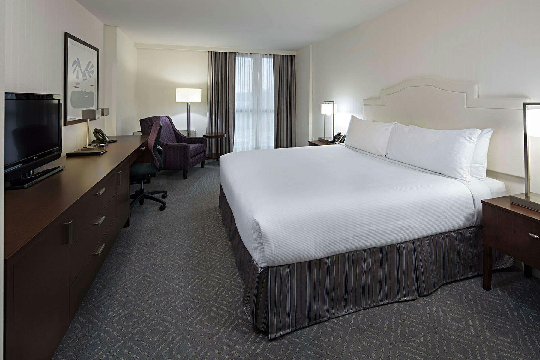 Hotel Delta Burnaby photo 1