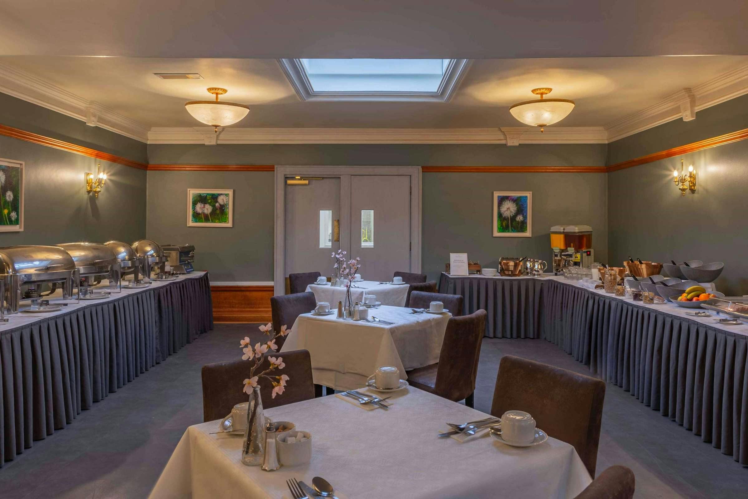 Hotel Bunratty Castle Hotel and Angsana Spa photo 4