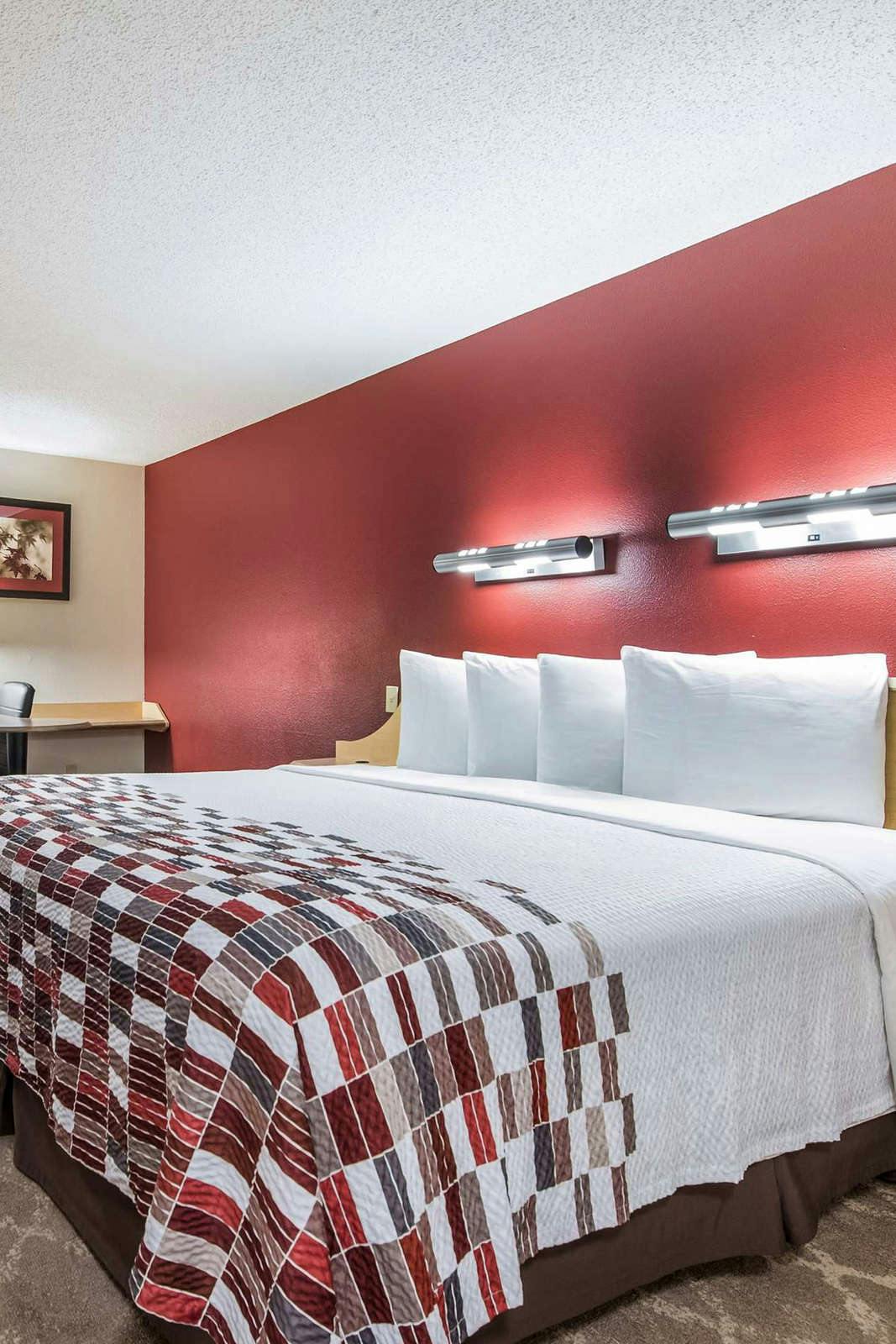 Hotel Red Roof Inn Seattle Airport - SEATAC photo 1