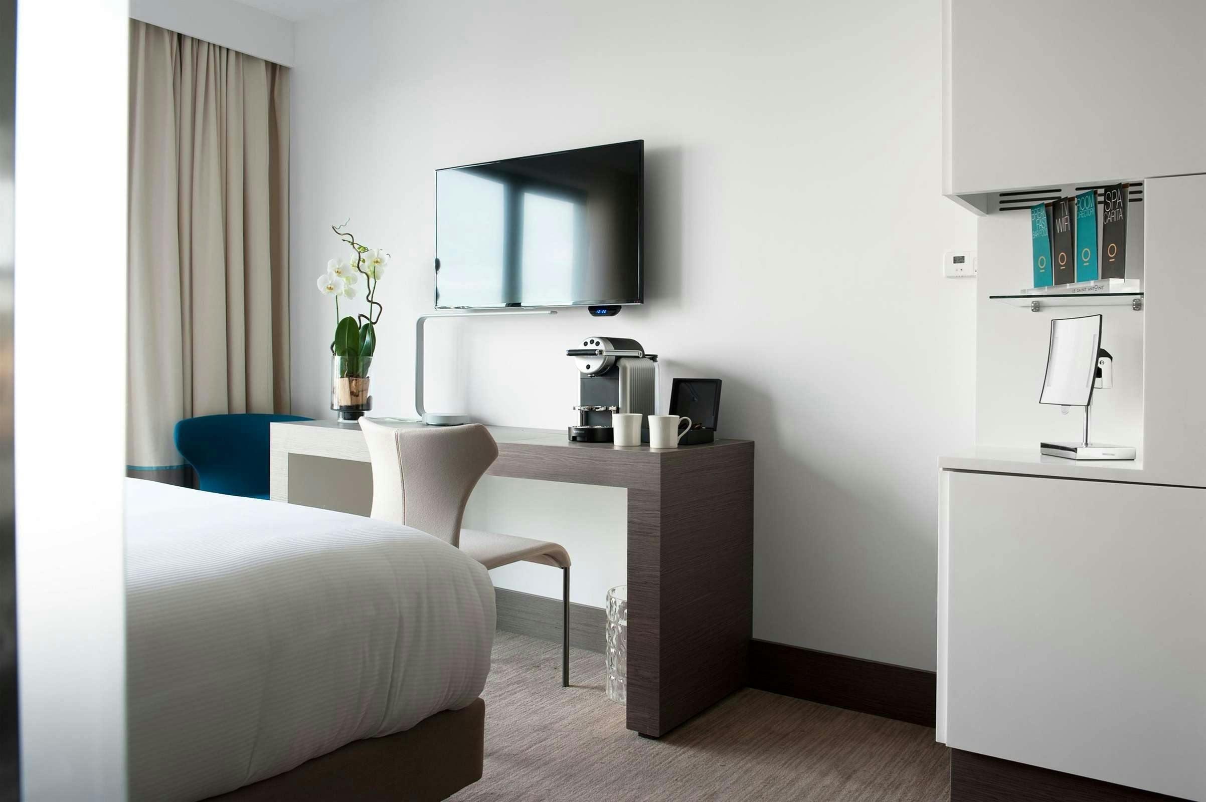 Hotel BW PREMIER COLLECTION Le Saint-Antoine Hotel & SPA photo 3