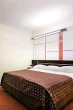 Hotel Red Roof Inn & Suites Beaumont photo 4