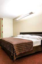 Hotel Red Roof Inn & Suites Beaumont photo 1