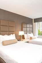Hotel Best Western Premier Chateau Granville Hotel & Suites and Conference Centre photo 3