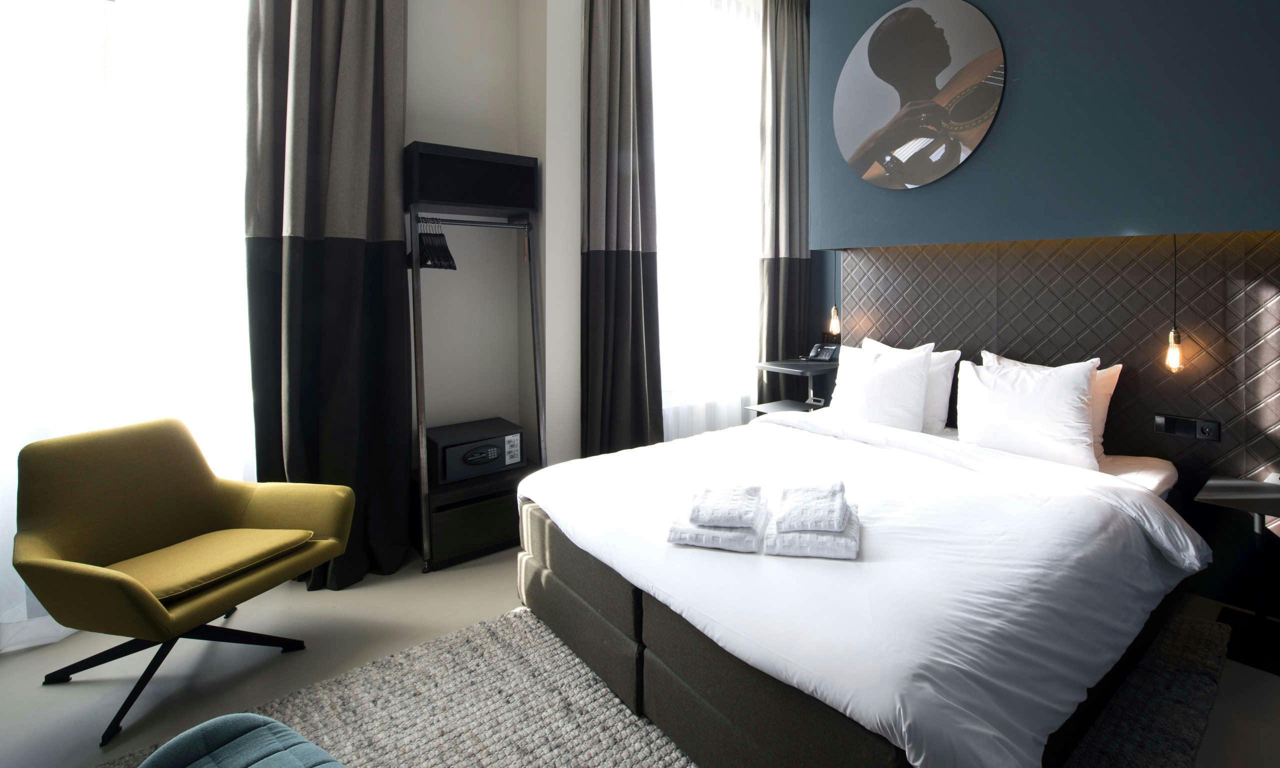 Hotel PH Hotel Oosteinde photo 1