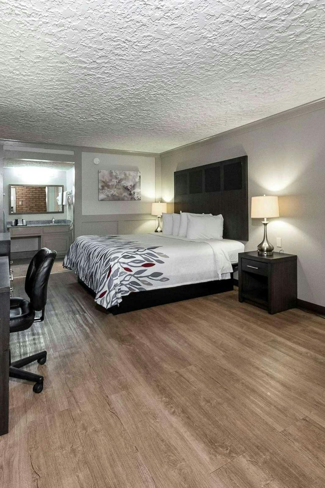 Hotel Red Roof Inn Monroe photo 3