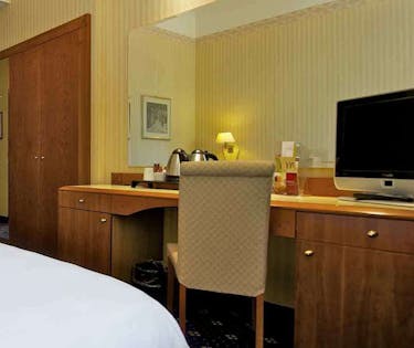 Mercure Reggio Emilia Centro Astoria Parma Hoteltonight
