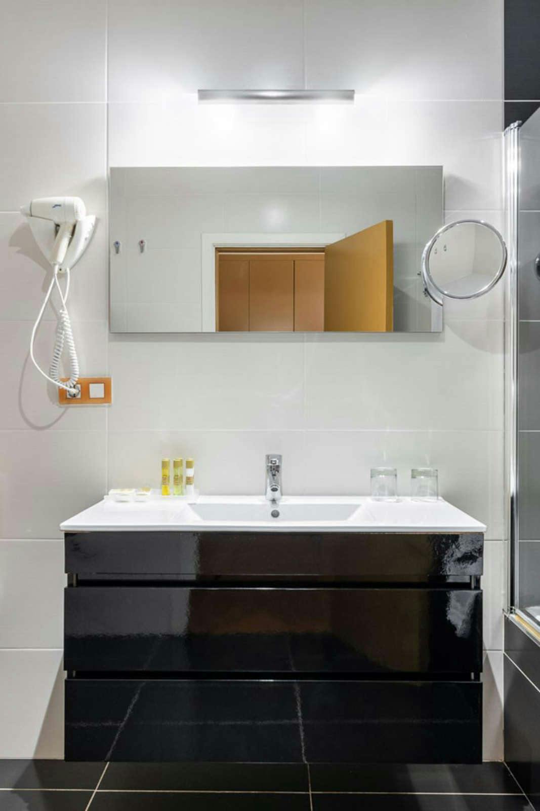 Hotel Eurostars Monumento Monasterio de San Clodio Hotel & Spa photo 3