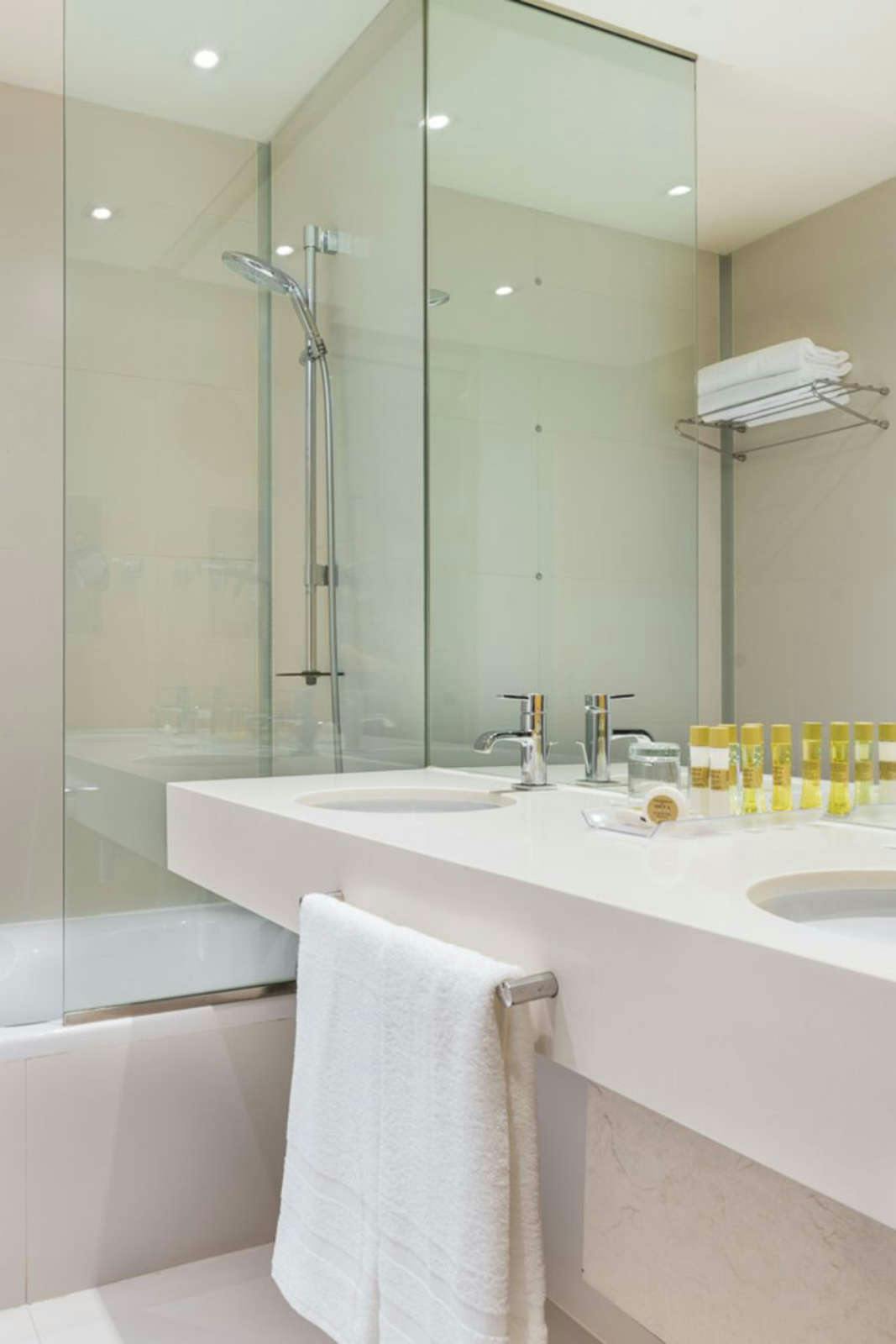 Hotel Eurostars Palacio De Cristal photo 3