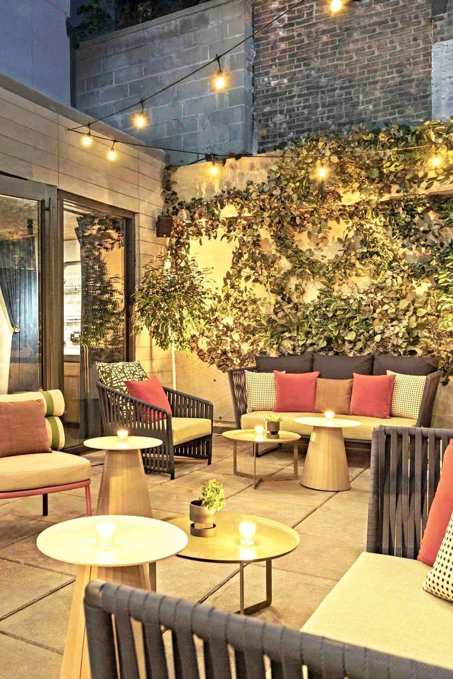 Hotel Moxy NYC East Village photo 3