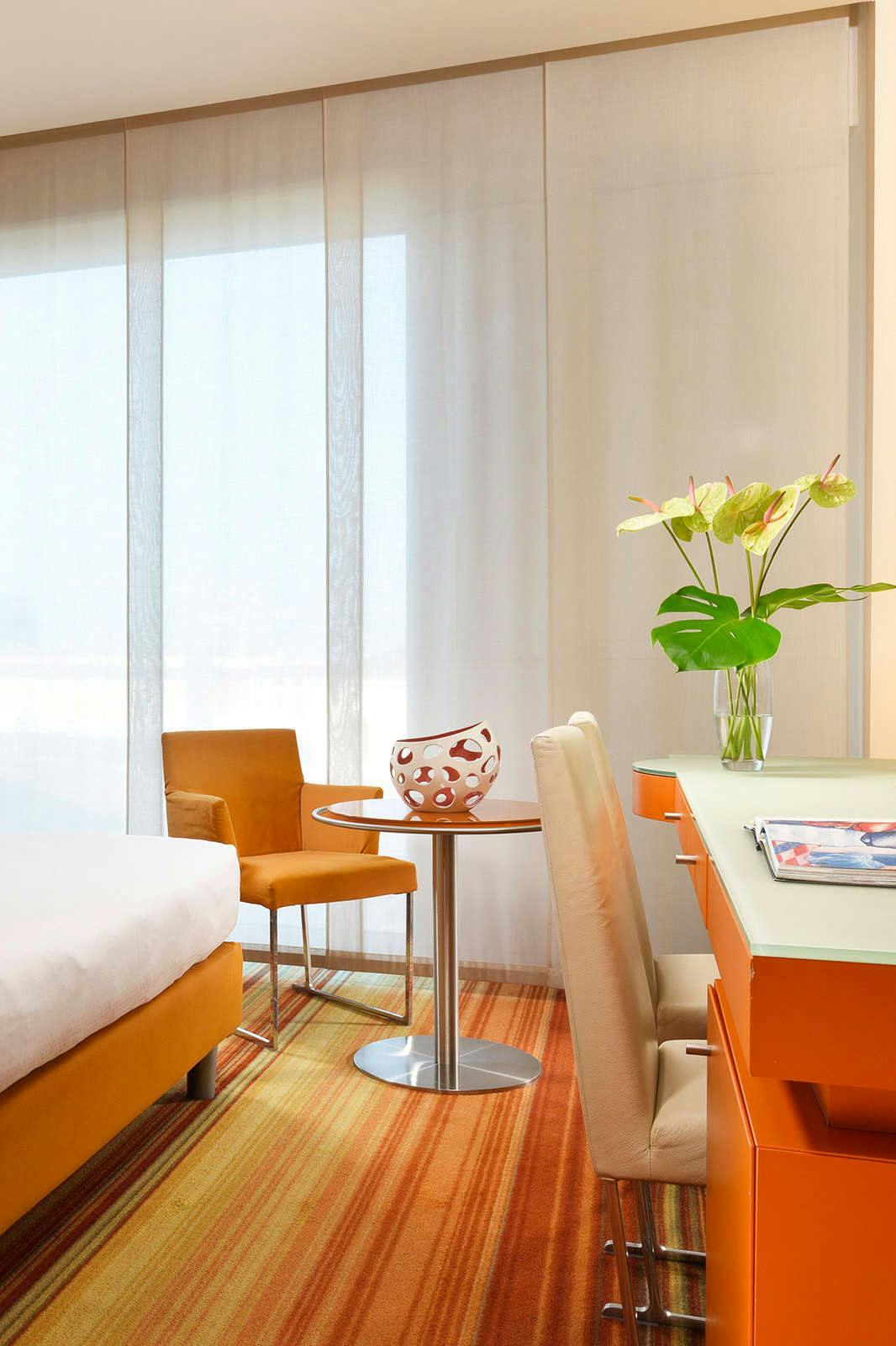 Hotel UNAHOTELS Bologna Centro photo 5