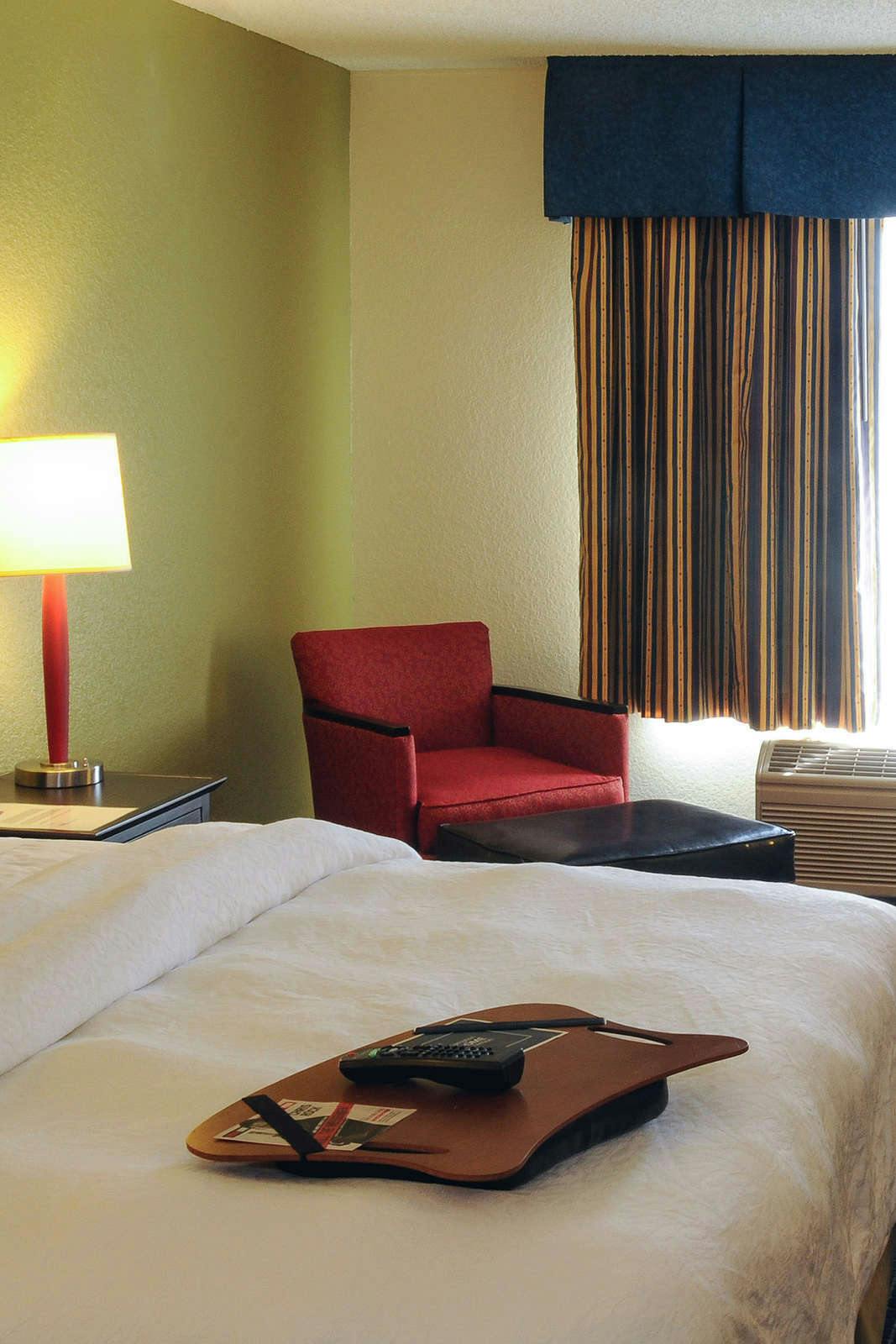 Hotel Hampton Inn & Suites Los Angeles/Anaheim-Garden Grove photo 3