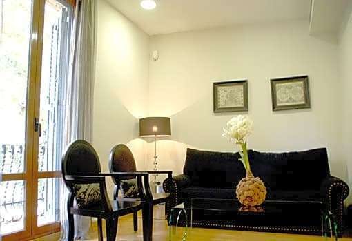 Hotel Uma Suites Metropolitan photo 2