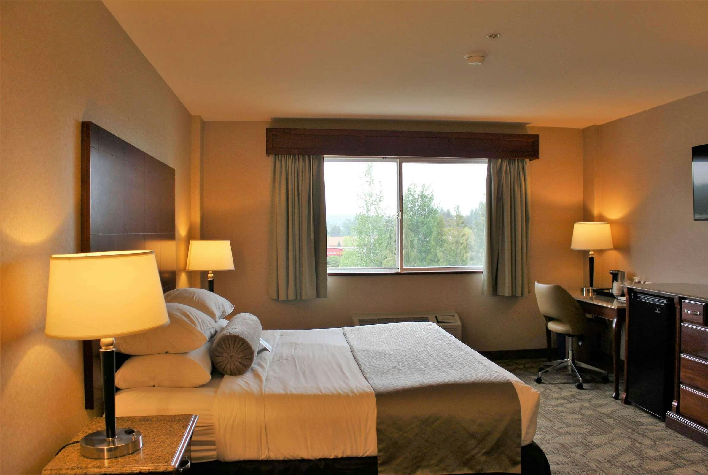 Medallion Inn & Suites