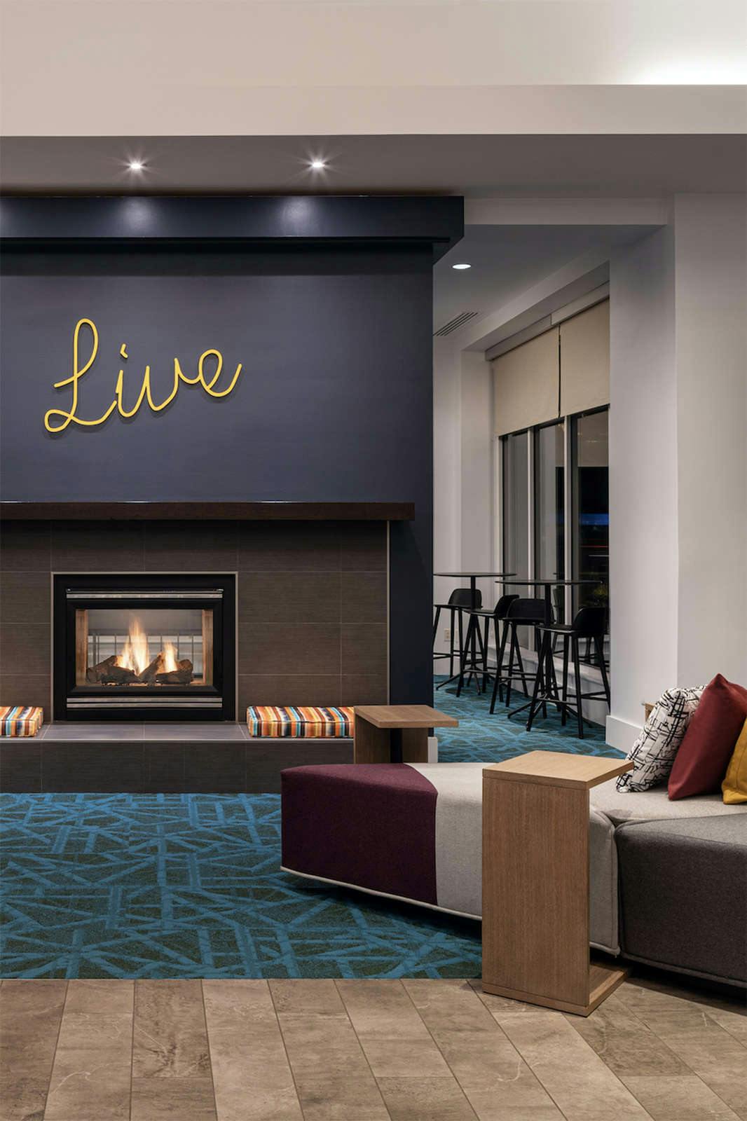 Hotel Aloft Mountain View photo 5