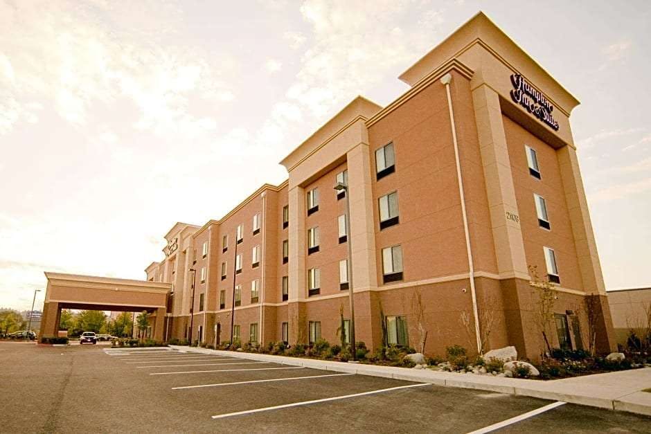 HAMPTON INN AND SUITES SEATTLE KENT, WA
