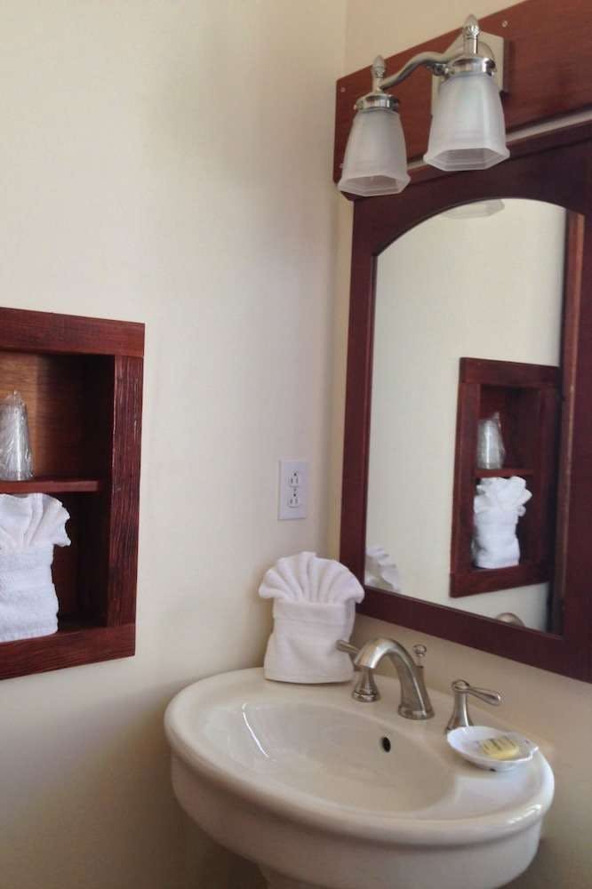 Hotel Poipu Bed & Breakfast Inn photo 4